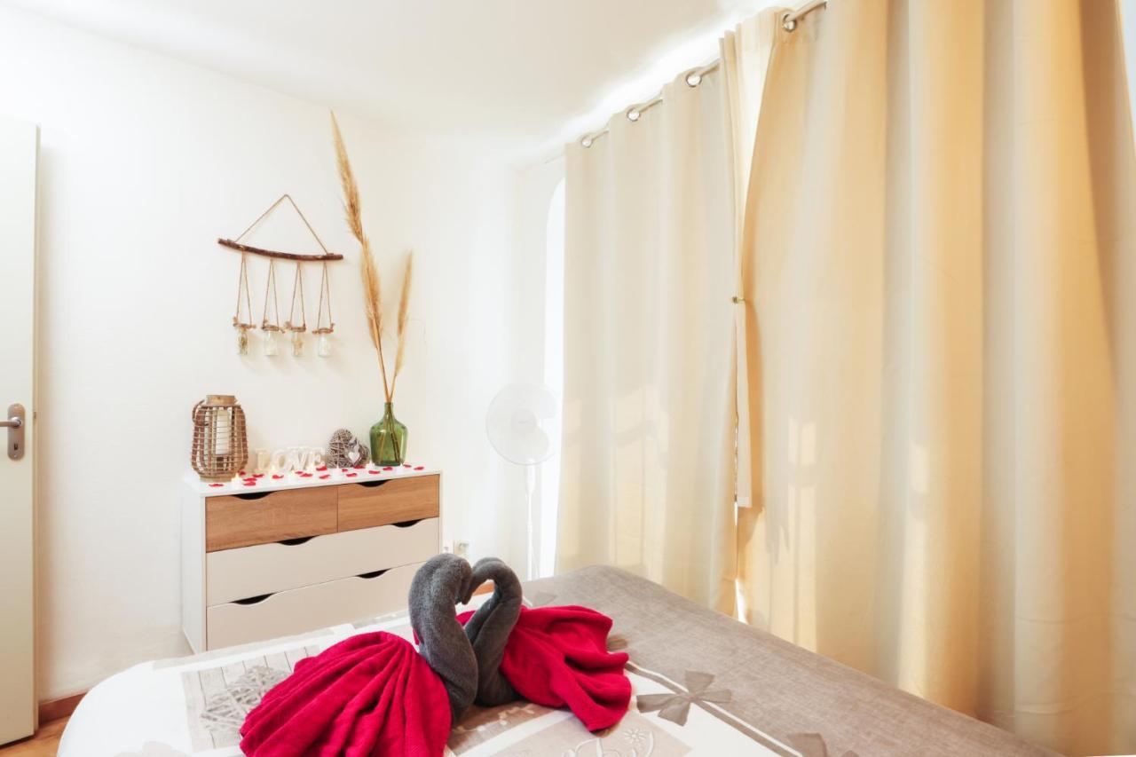 Les Bulles Medievales - Appartement Dedie Au Bien Etre Avec Spa - Netflix Et Wifi - Climatisation Carcassone Kültér fotó